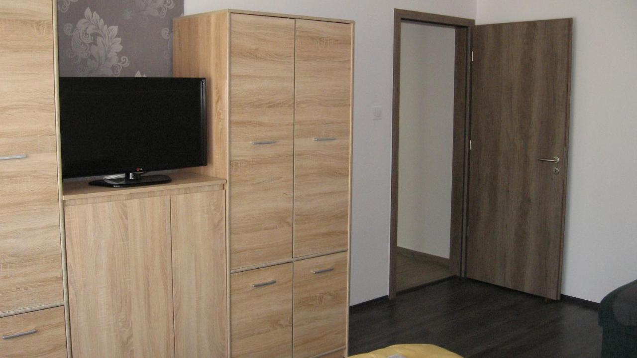Appartement Hz Apartman Miskolc Extérieur photo